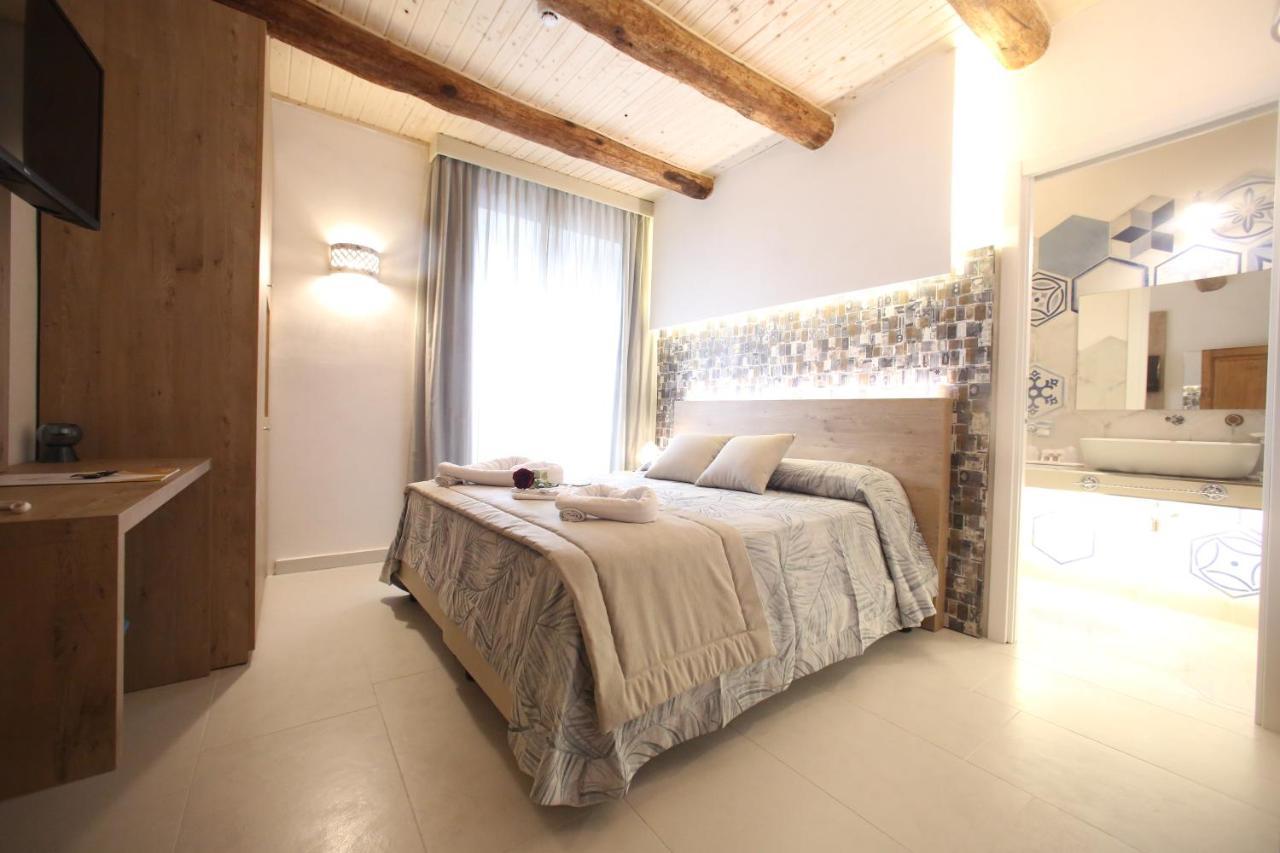 Relais Piazza Del Plebiscito B&B Napoli Ngoại thất bức ảnh